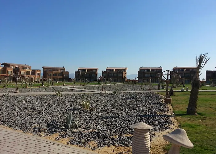 Florence In Marina Wadi Degla Ain Sokhna - Ground Floor With 360 Sqm With Private Garden